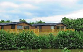 Kingswood Golf Lodges